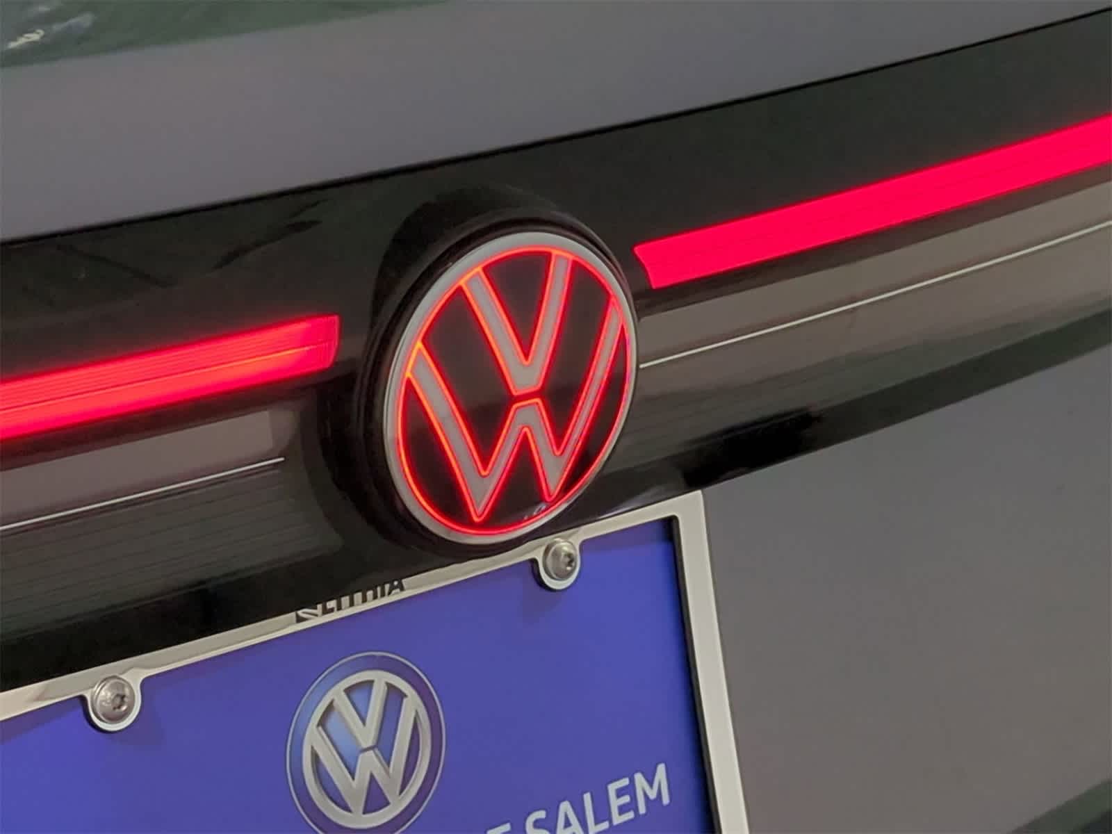 Thumbnail: 2025 Volkswagen Taos - 11