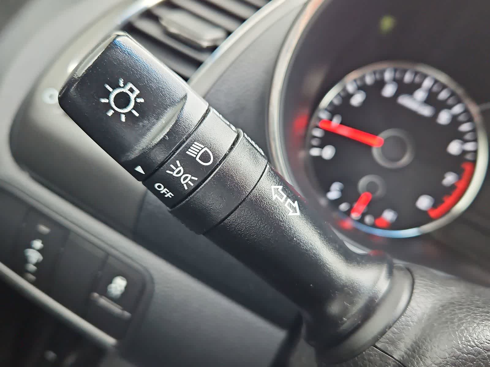 Thumbnail: 2017 Kia Forte - 26