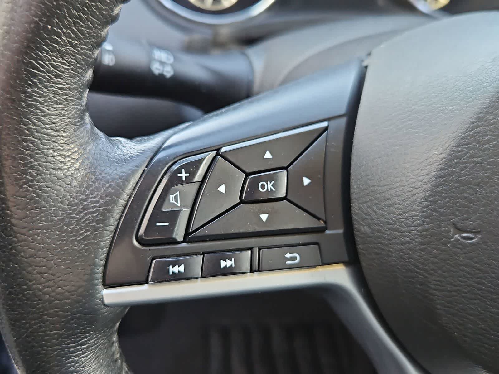 Thumbnail: 2020 Nissan Rogue - 24