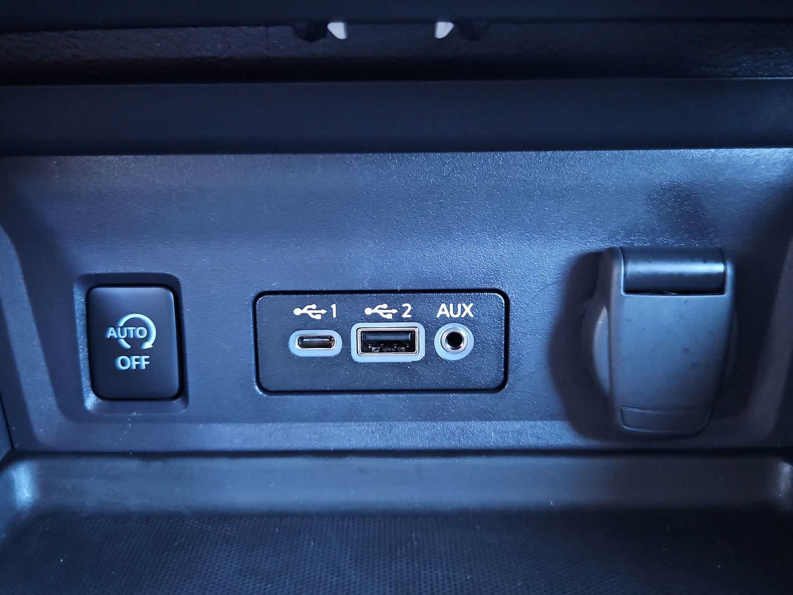 Thumbnail: 2024 Nissan Sentra - 29