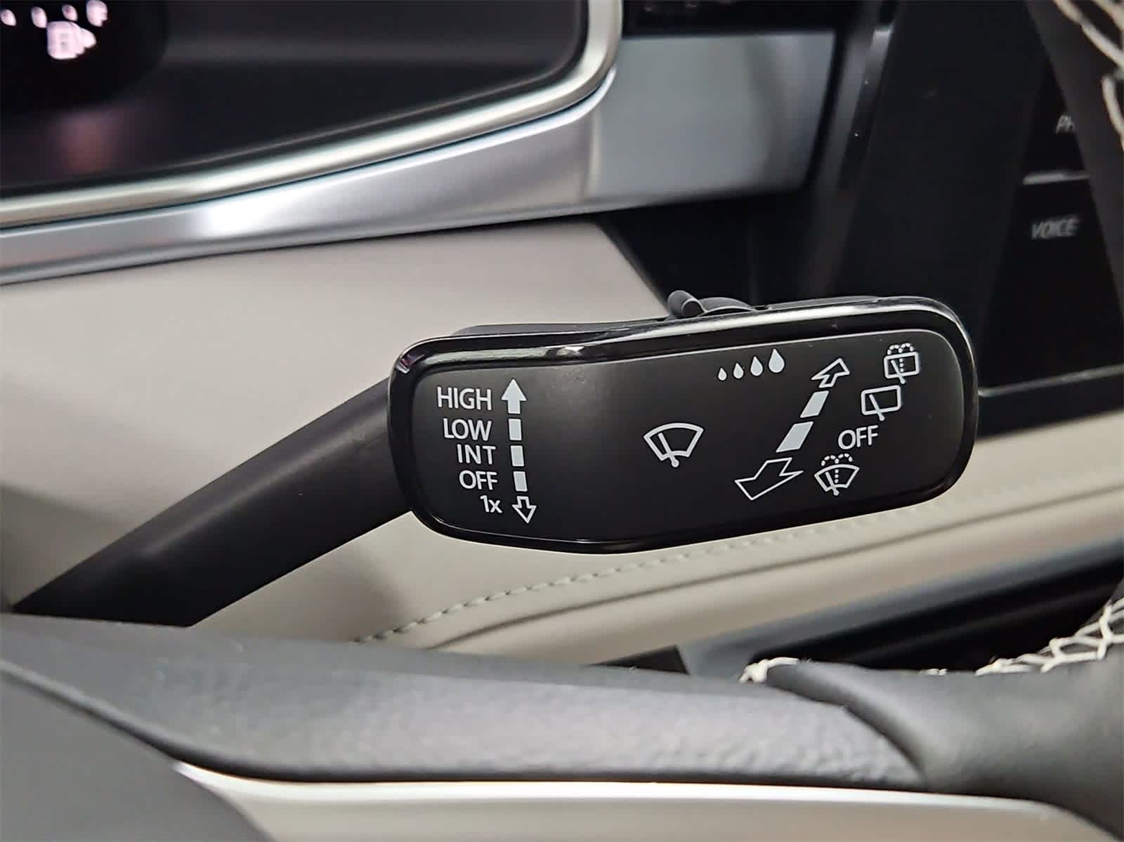 Thumbnail: 2025 Volkswagen Taos - 26