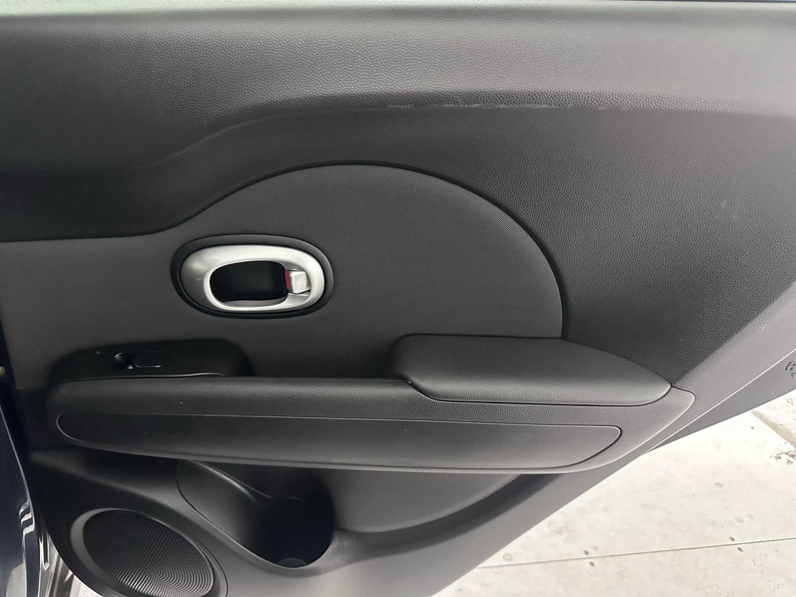 Thumbnail: 2014 Kia Soul - 30