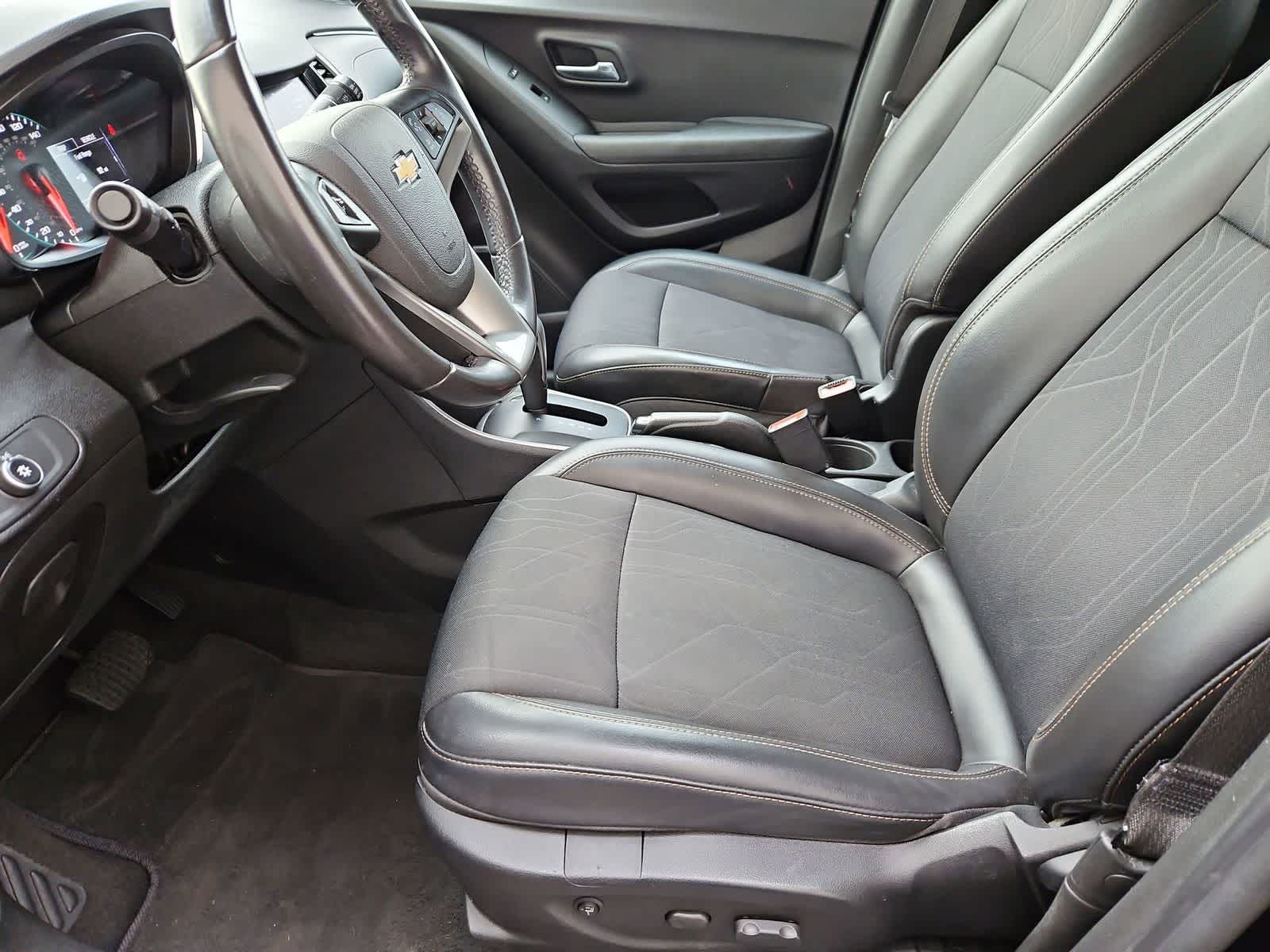 Thumbnail: 2020 Chevrolet Trax - 15