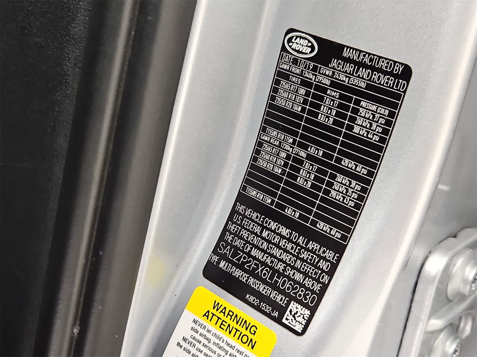 Thumbnail: 2020 Land Rover Range Rover Evoque - 38