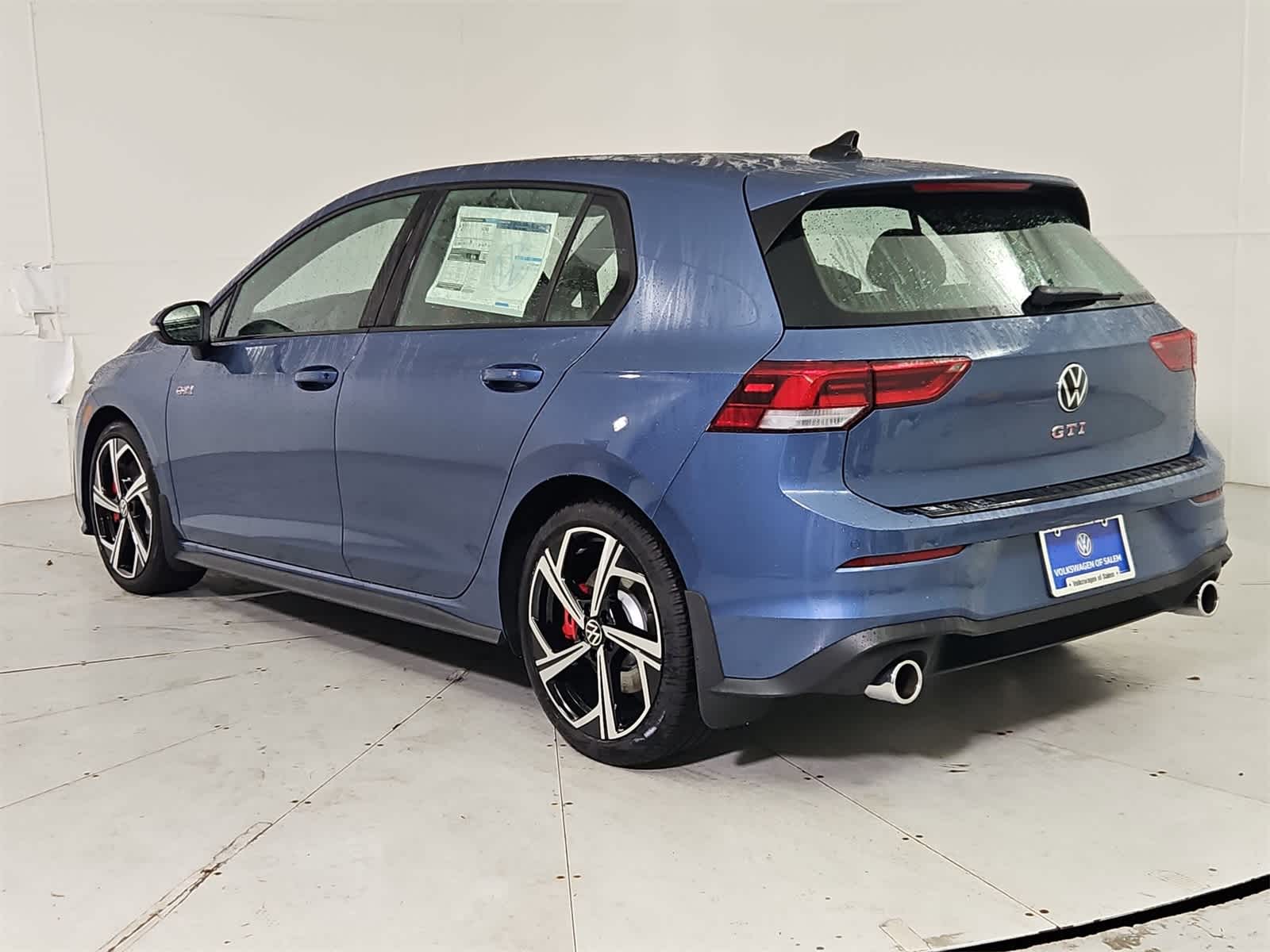 Thumbnail: 2025 Volkswagen Golf - 4