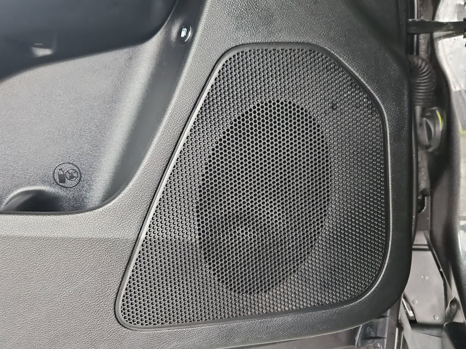 Thumbnail: 2018 Jeep Cherokee - 29