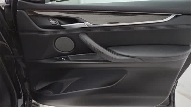 Thumbnail: 2016 BMW X5 - 29