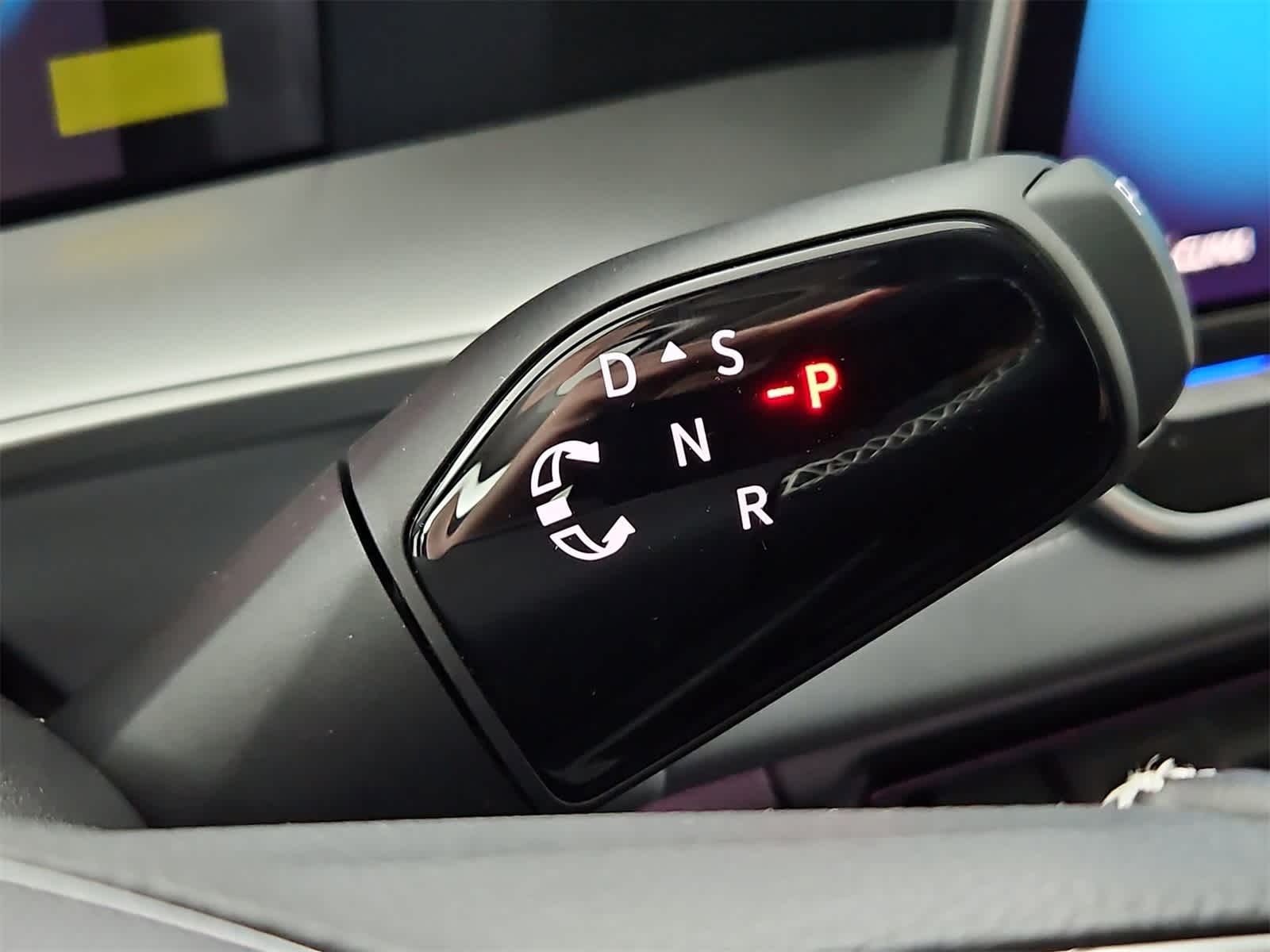 Thumbnail: 2025 Volkswagen Tiguan - 34