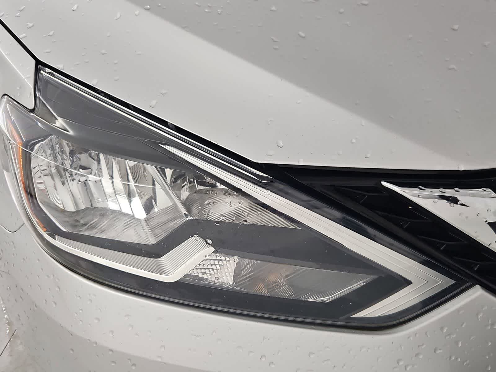 Thumbnail: 2019 Nissan Sentra - 10