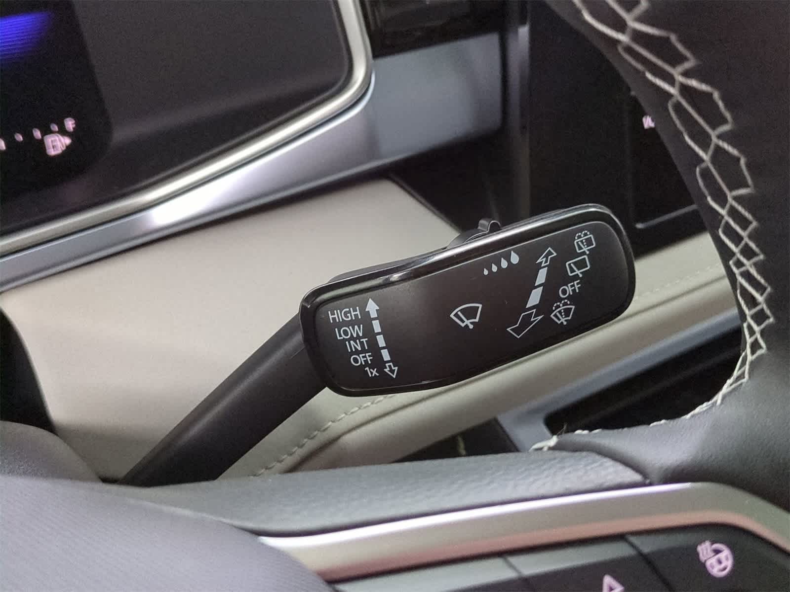 Thumbnail: 2025 Volkswagen Taos - 26