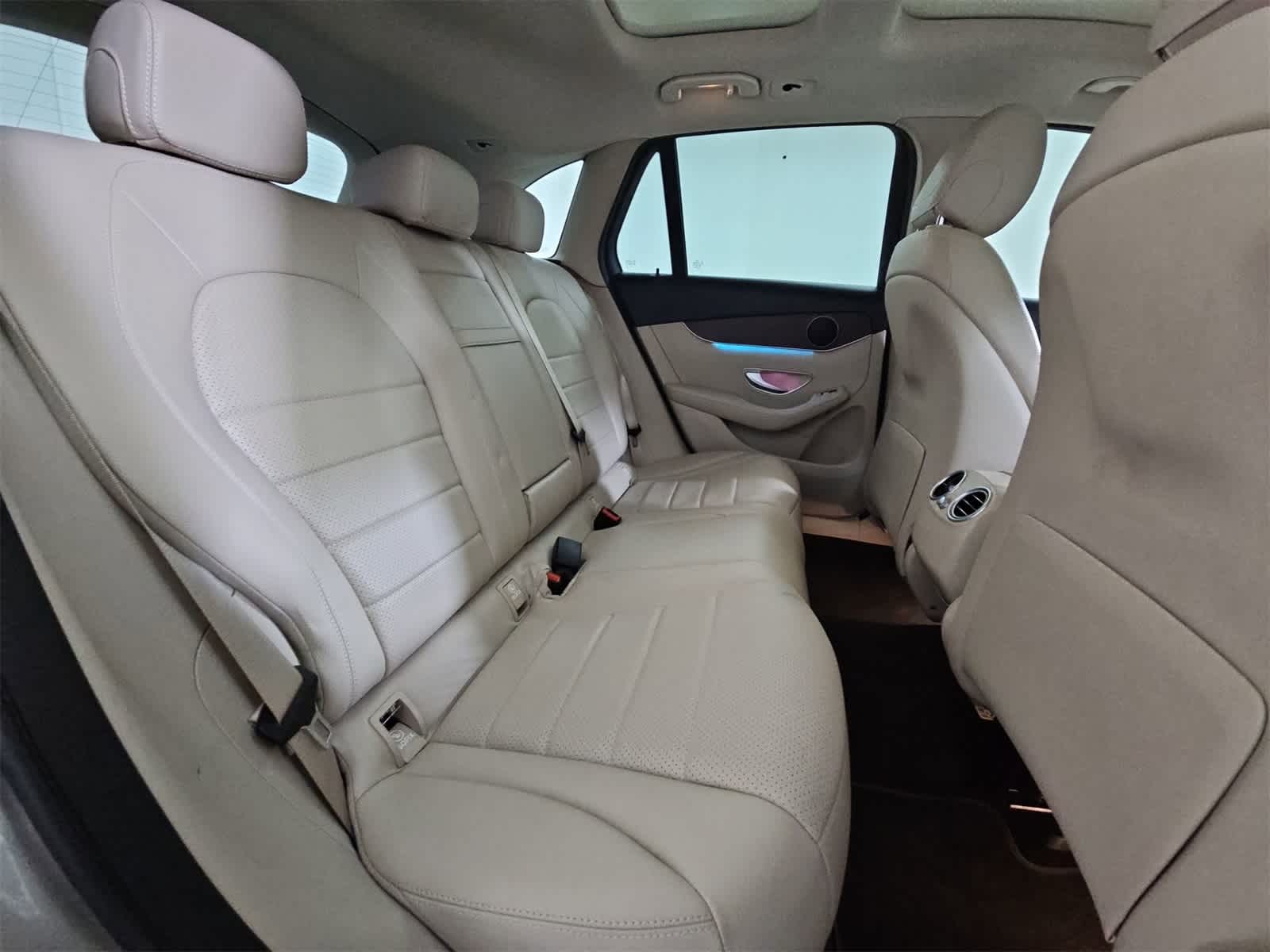 Thumbnail: 2022 Mercedes-Benz GLC - 21