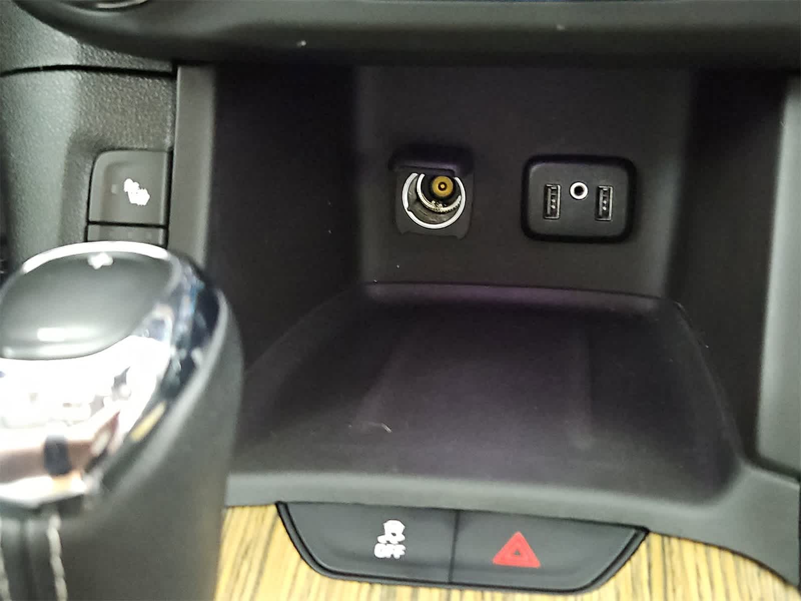 Thumbnail: 2017 GMC Acadia - 33