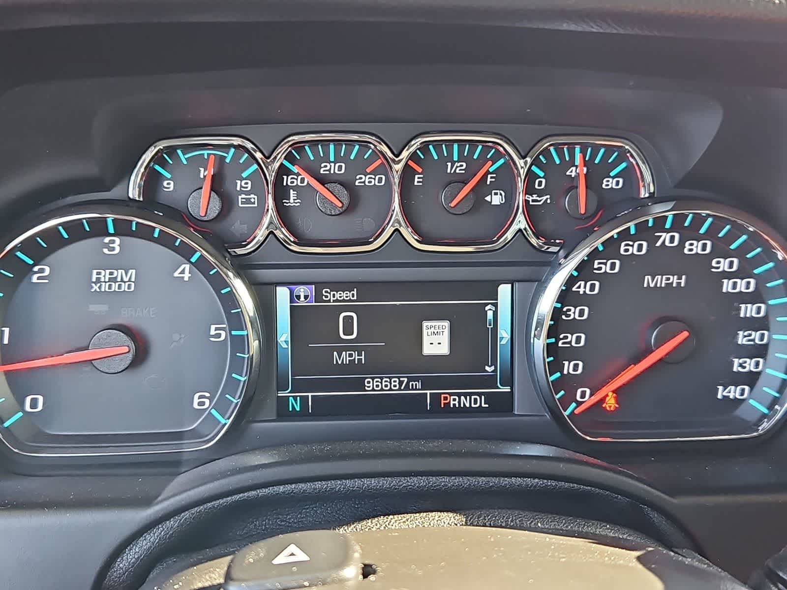 Thumbnail: 2017 Chevrolet Tahoe - 34