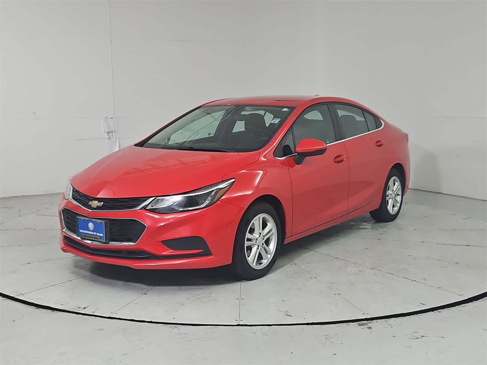 Thumbnail: 2018 Chevrolet Cruze - 1