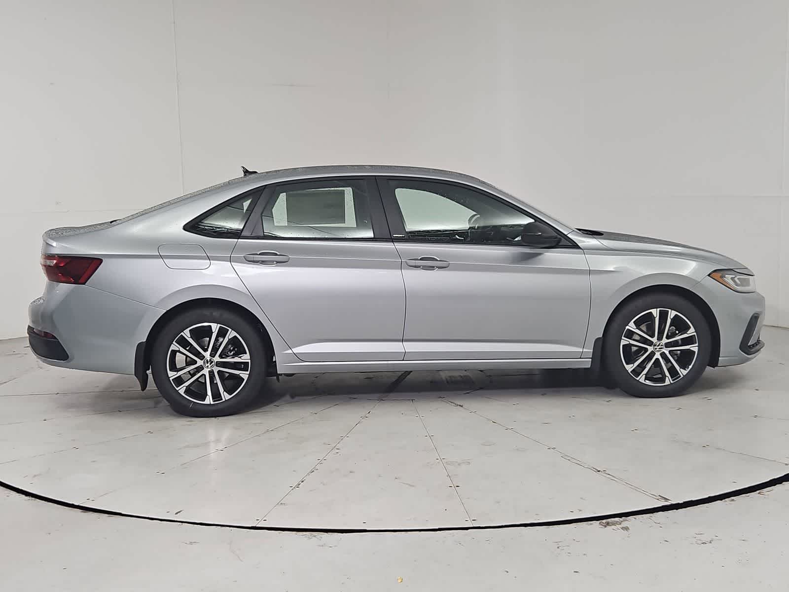 Thumbnail: 2026 Volkswagen Jetta - 7