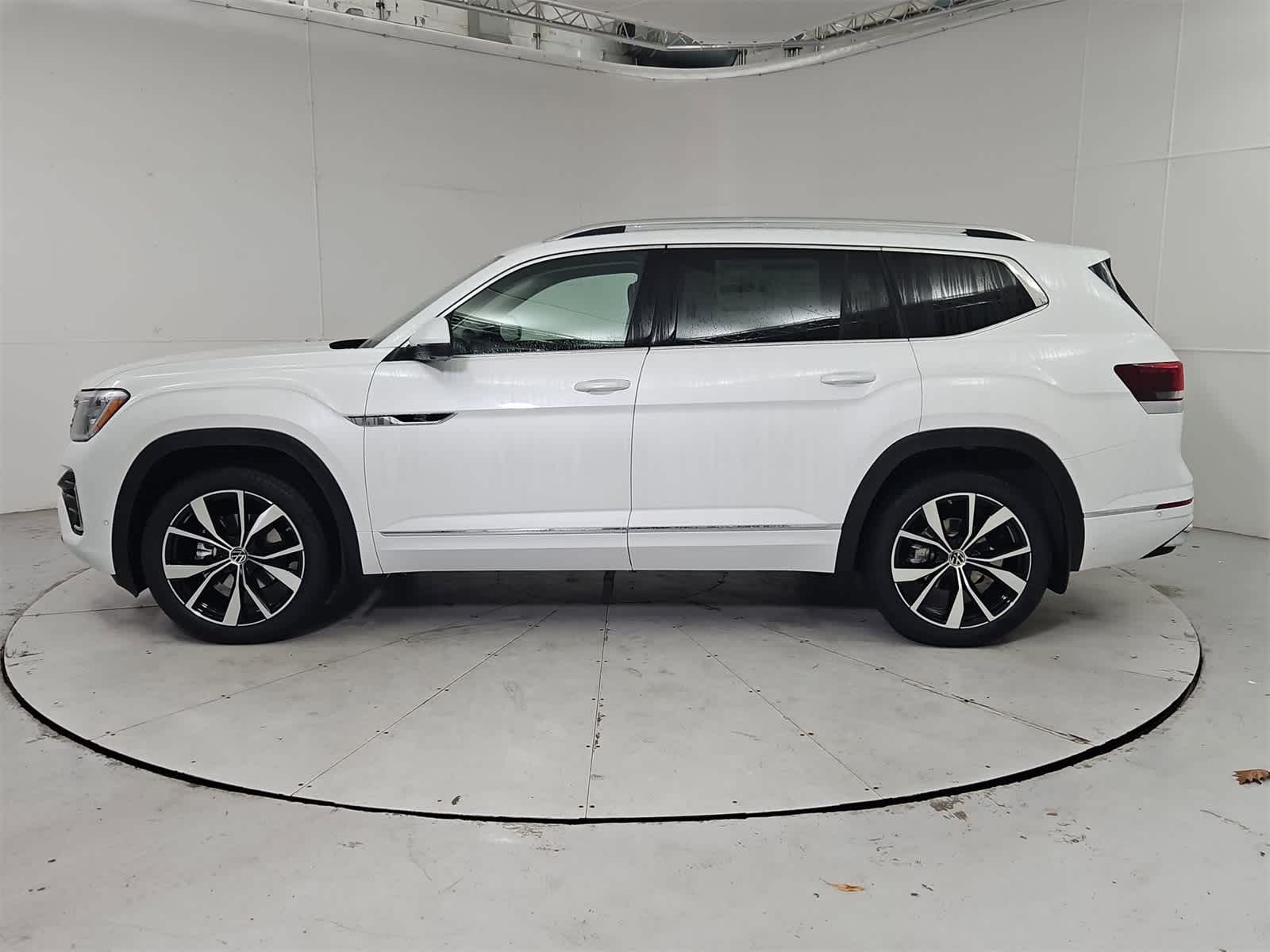 Thumbnail: 2026 Volkswagen Atlas - 3