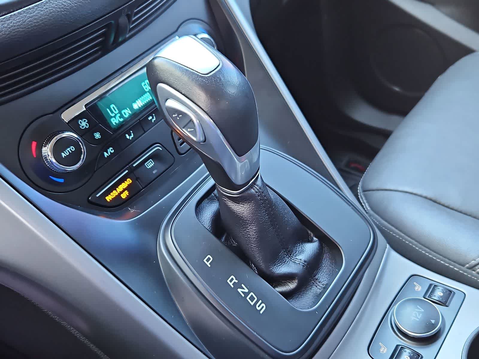 Thumbnail: 2015 Ford Escape - 31