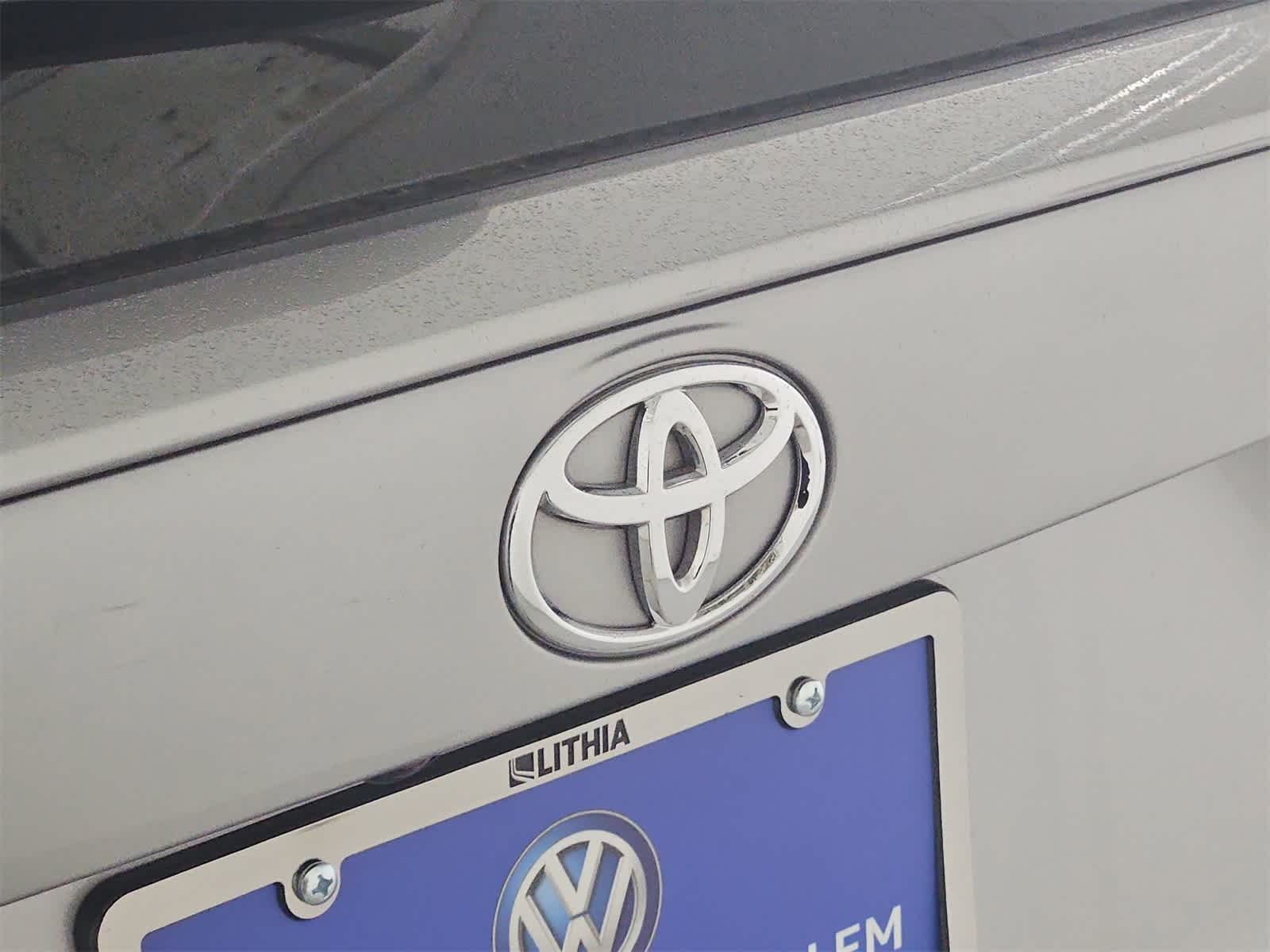 Thumbnail: 2020 Toyota RAV4 - 11