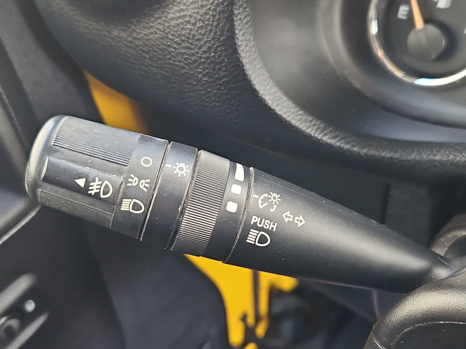 Thumbnail: 2015 Jeep Wrangler - 26