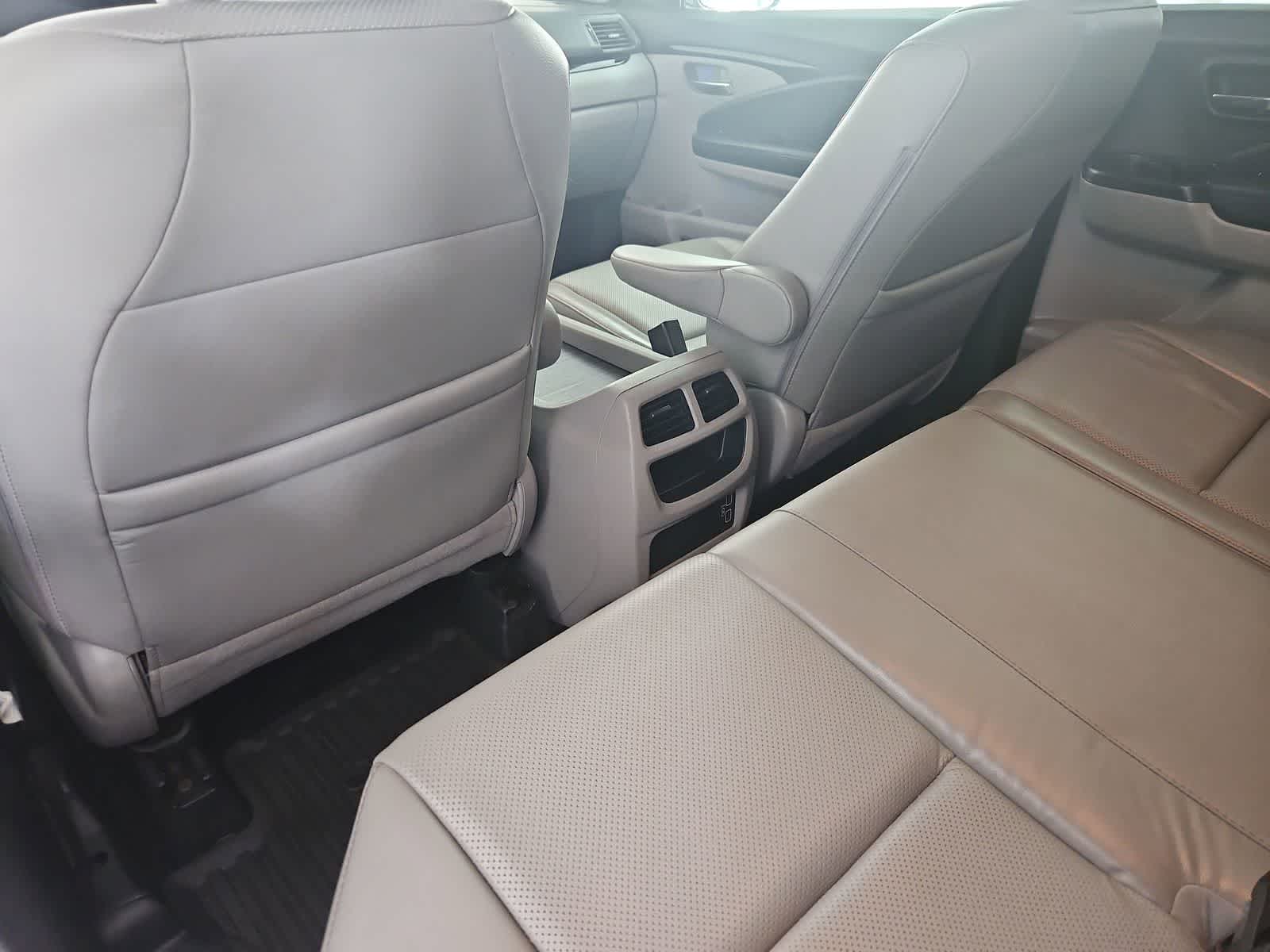 Thumbnail: 2019 Honda Ridgeline - 18