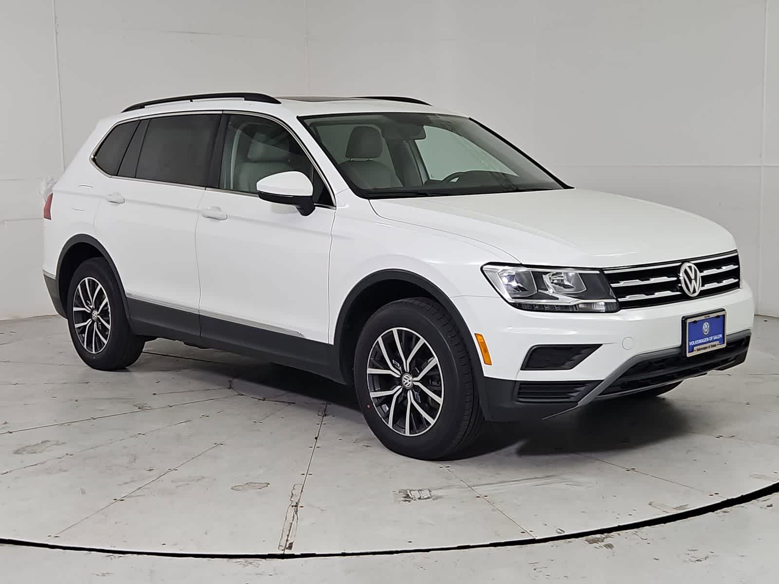 Thumbnail: 2020 Volkswagen Tiguan - 8