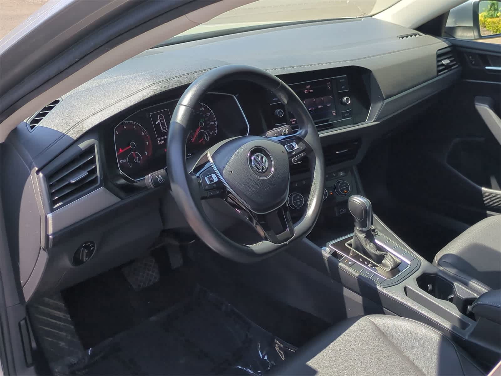 Thumbnail: 2019 Volkswagen Jetta - 2