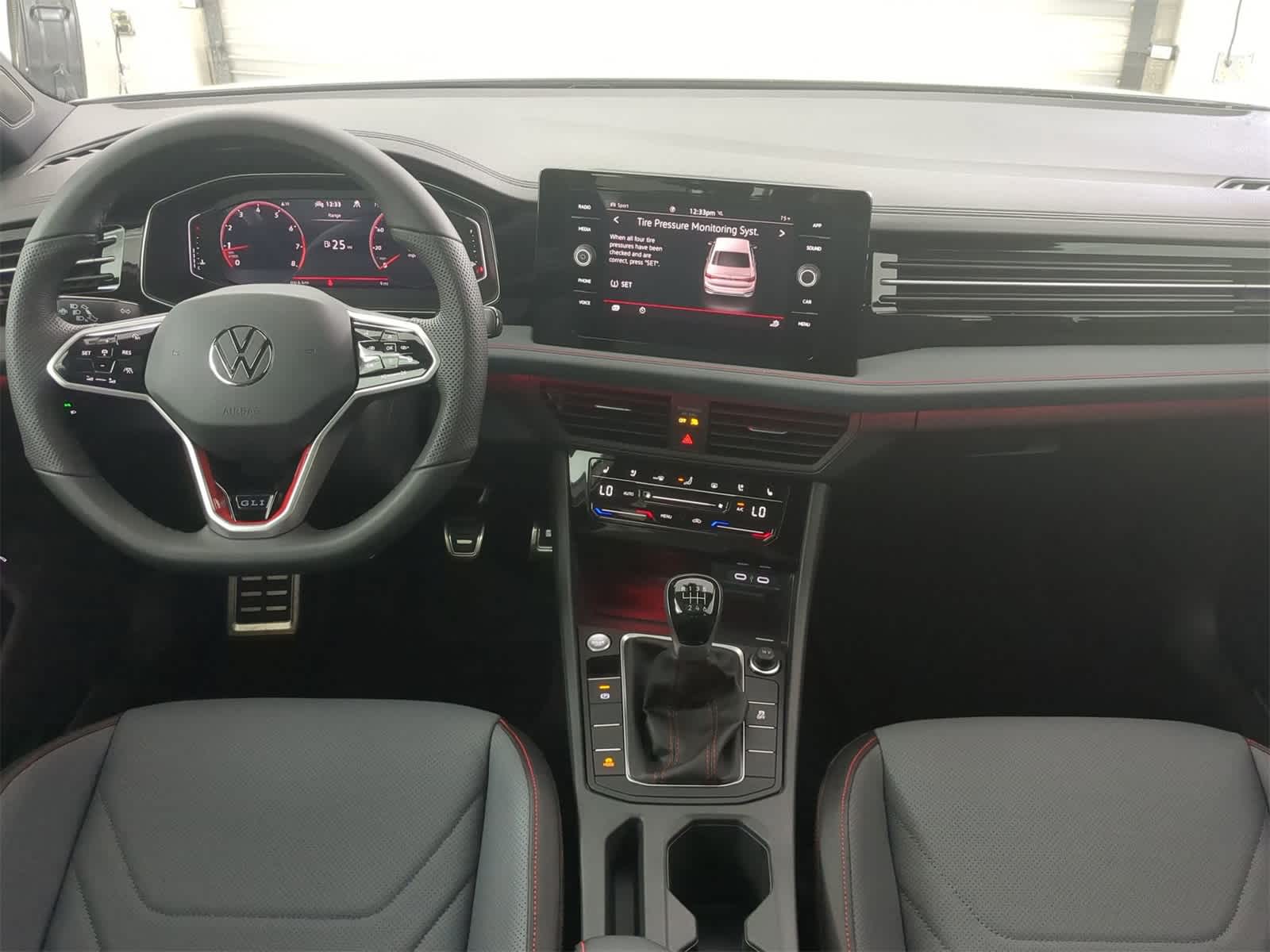 Thumbnail: 2025 Volkswagen Jetta - 14