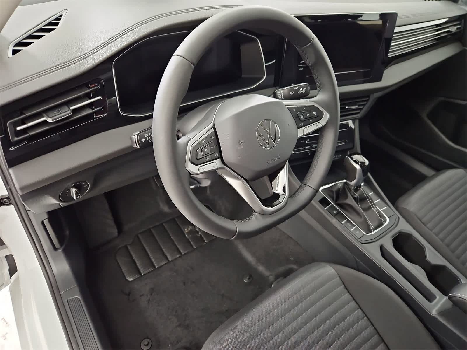 Thumbnail: 2026 Volkswagen Jetta - 2