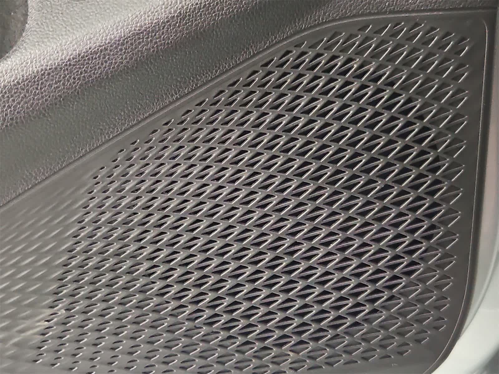 Thumbnail: 2025 Volkswagen Golf - 30