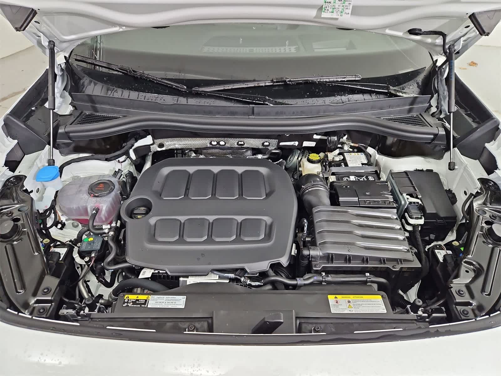 Thumbnail: 2025 Volkswagen Tiguan - 14