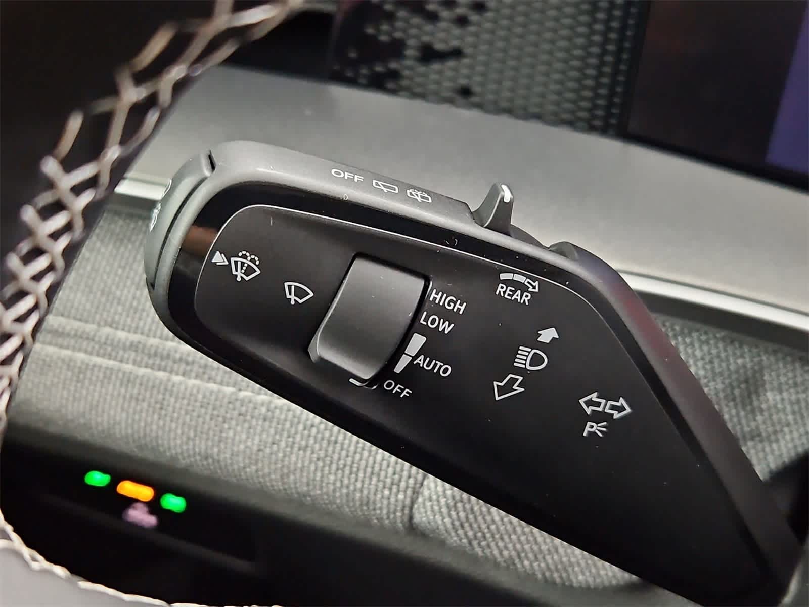 Thumbnail: 2025 Volkswagen Tiguan - 25