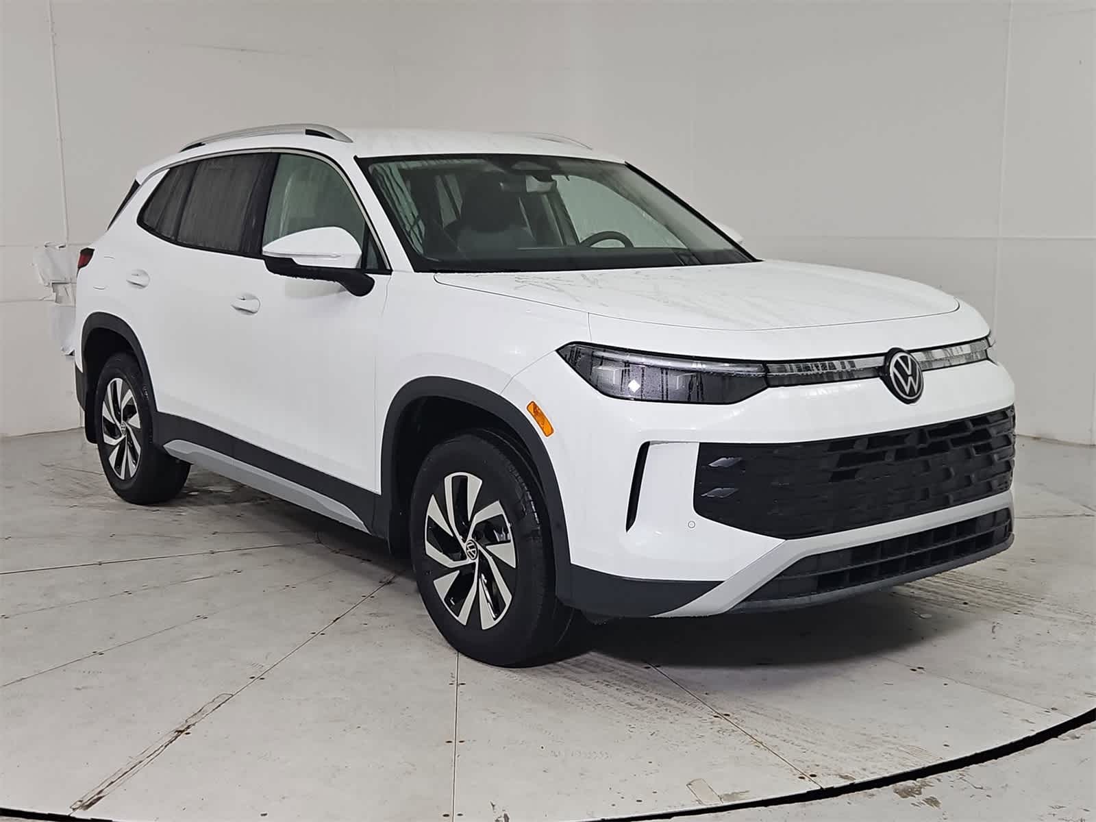 Thumbnail: 2026 Volkswagen Tiguan - 8