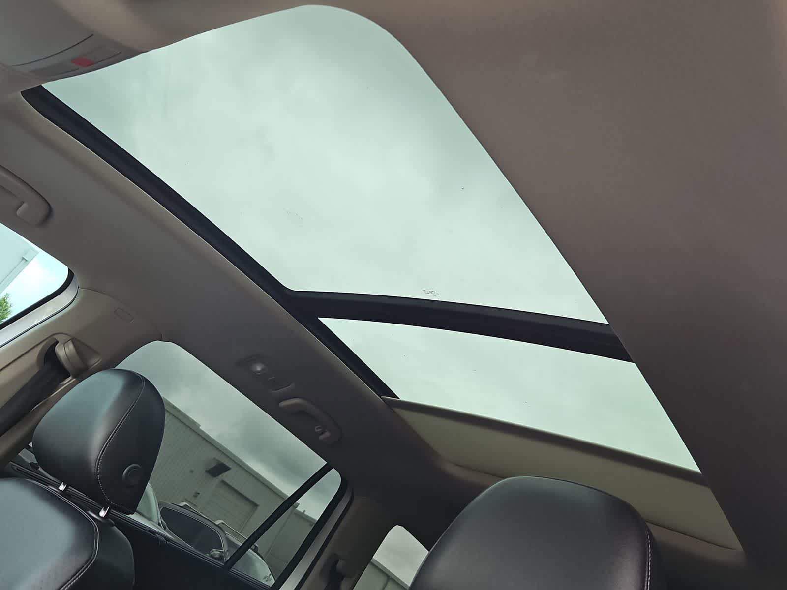 Thumbnail: 2019 Volkswagen Atlas - 19