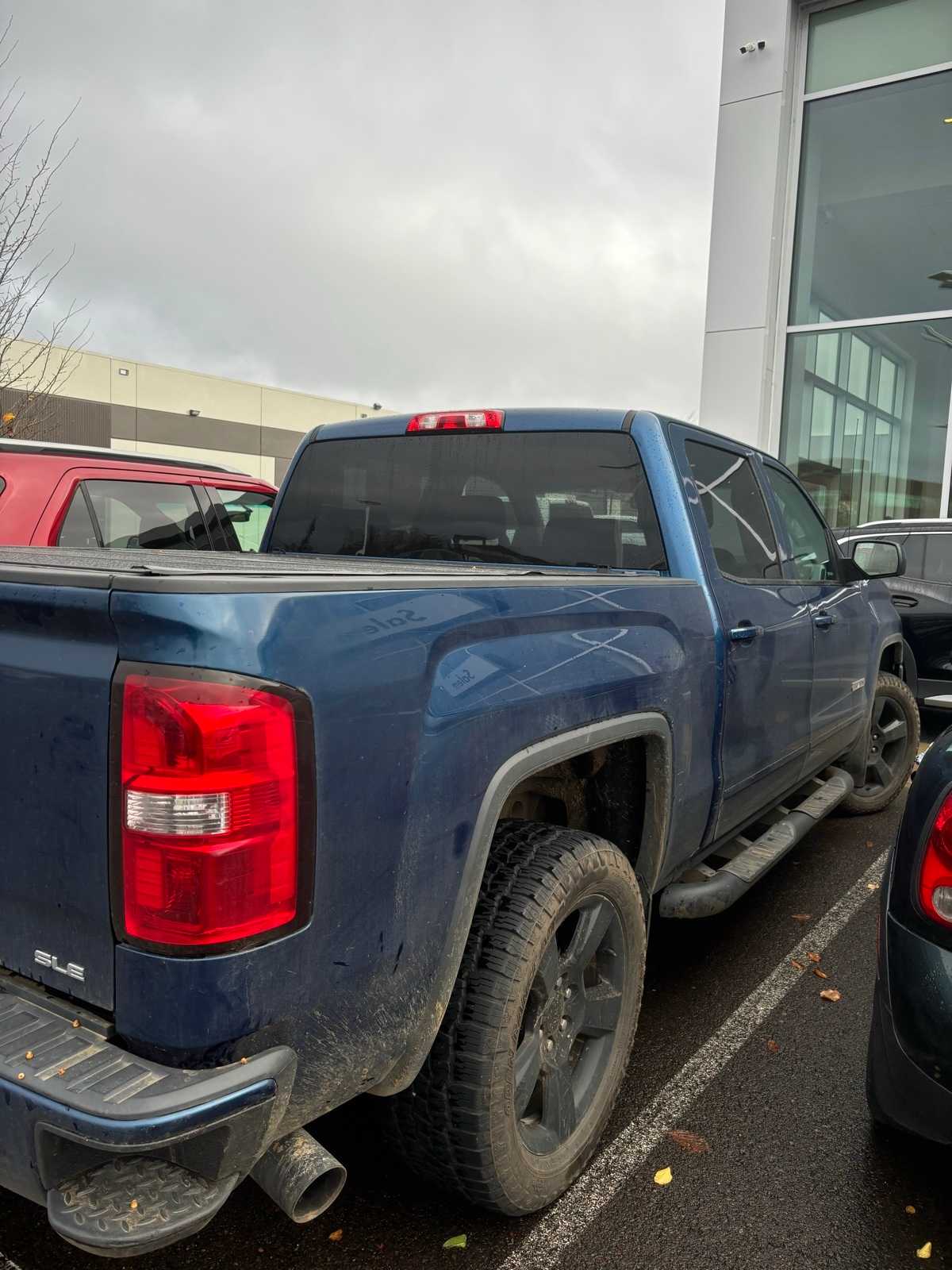 2017 Gmc Sierra 1500 SLE photo 2