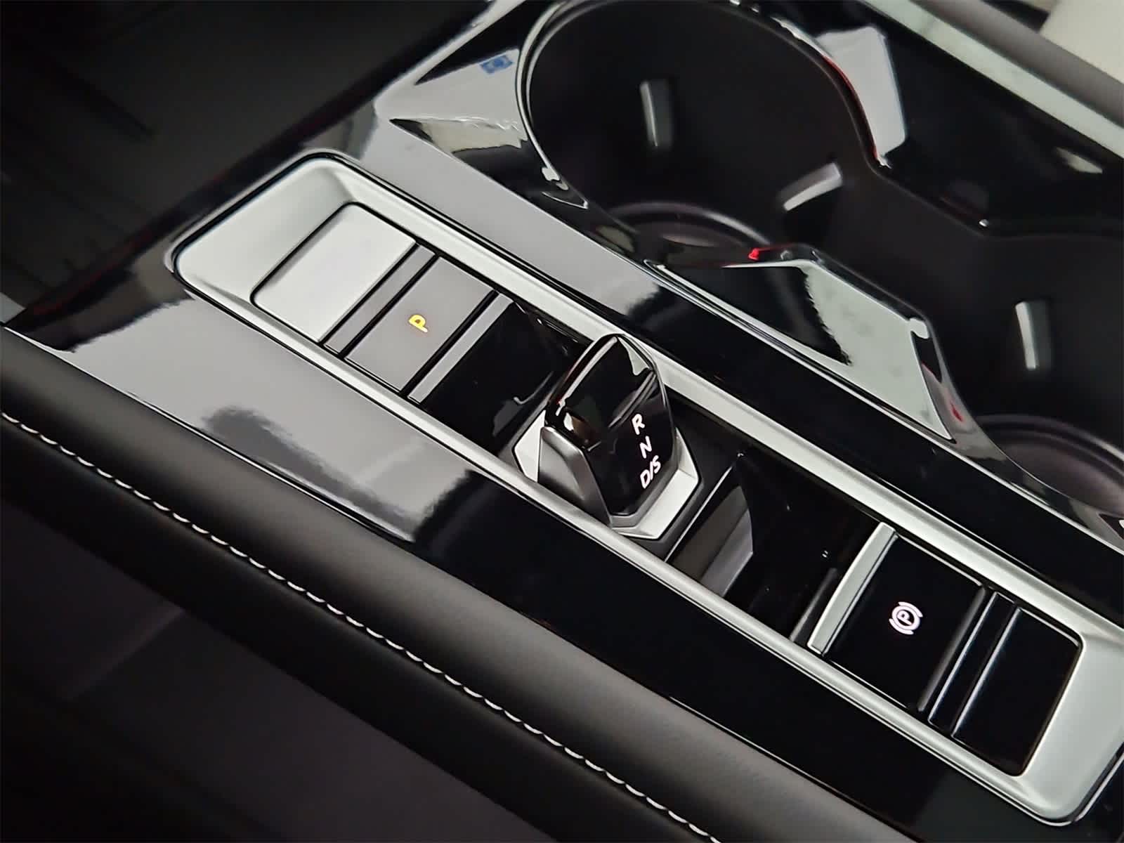 Thumbnail: 2025 Volkswagen Atlas - 34