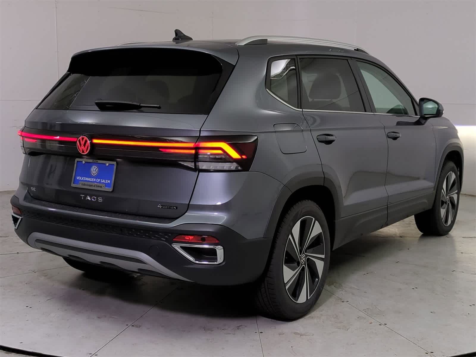 Thumbnail: 2025 Volkswagen Taos - 6