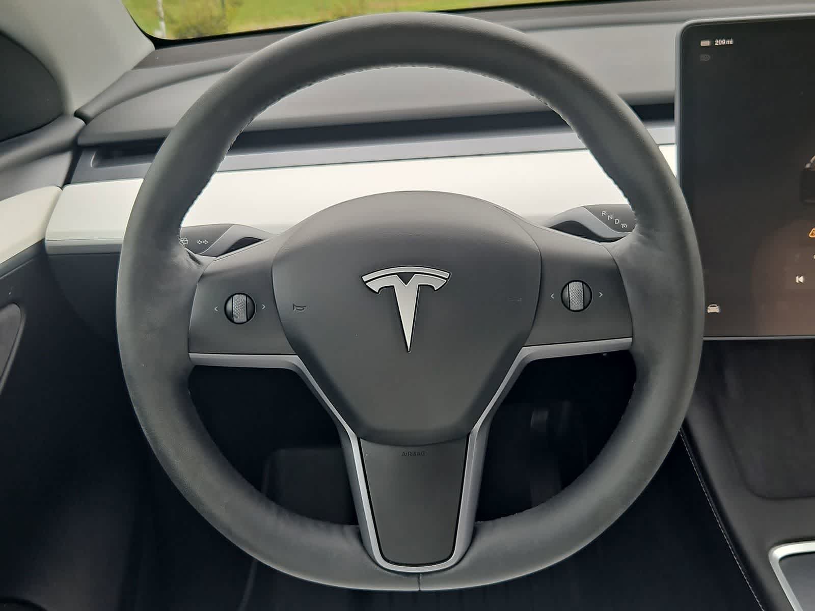 Thumbnail: 2024 Tesla Model Y - 23