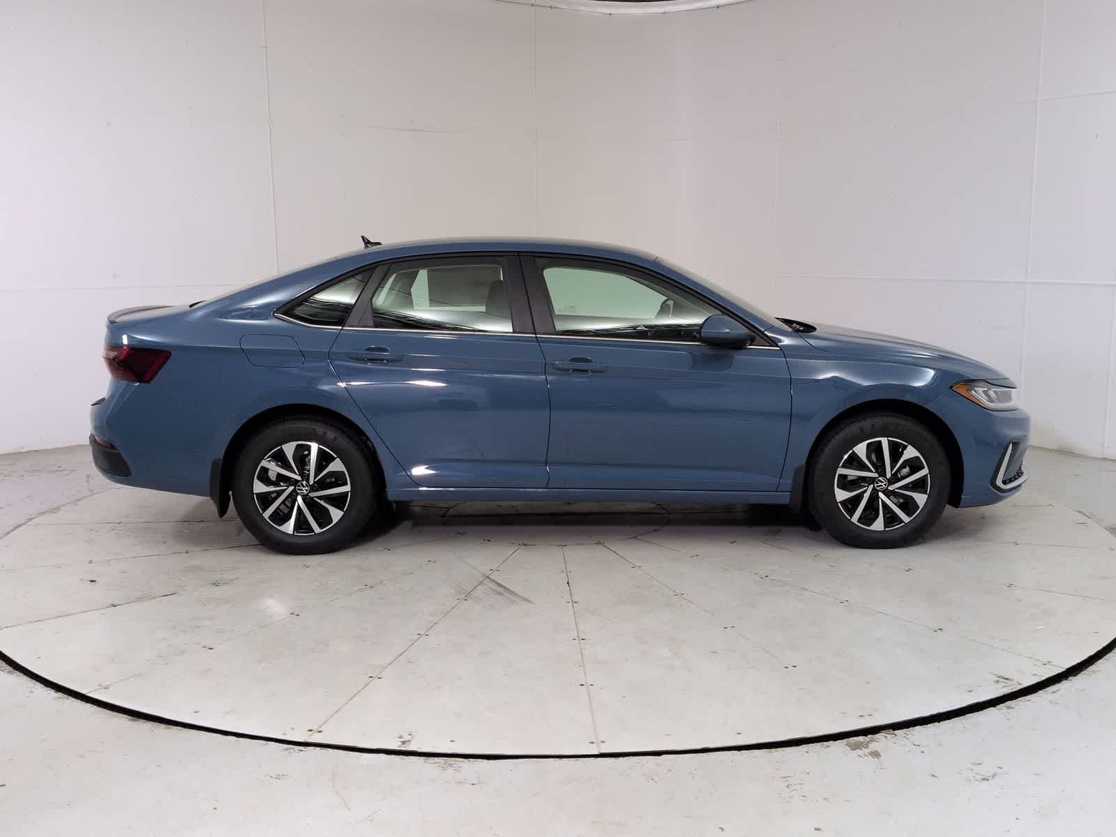 Thumbnail: 2026 Volkswagen Jetta - 7