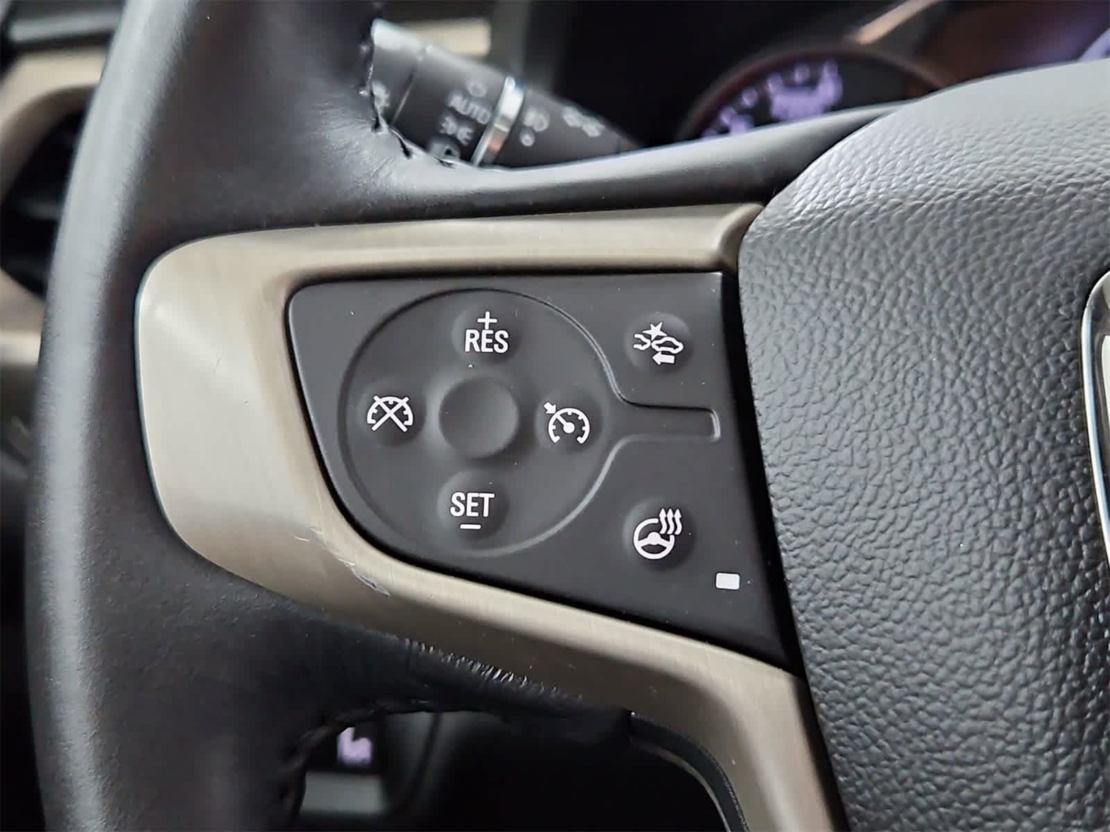 Thumbnail: 2017 GMC Acadia - 25