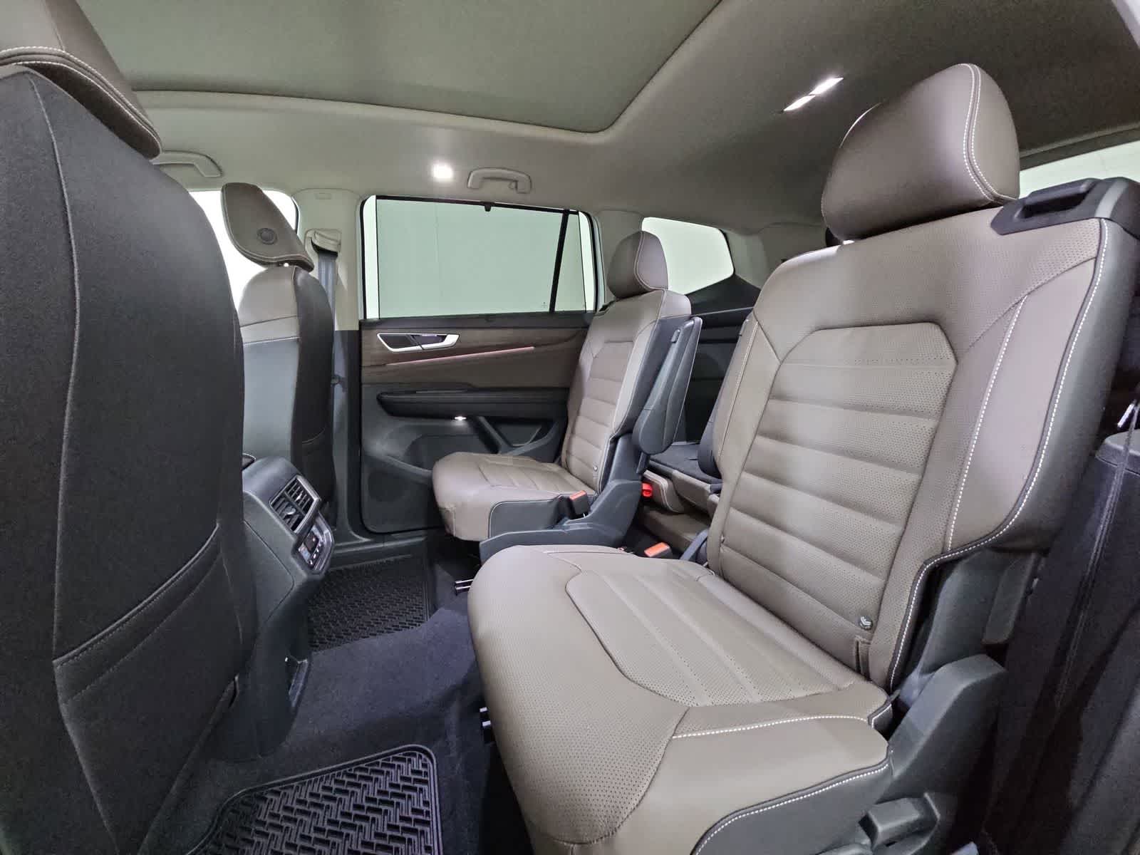 Thumbnail: 2026 Volkswagen Atlas - 20