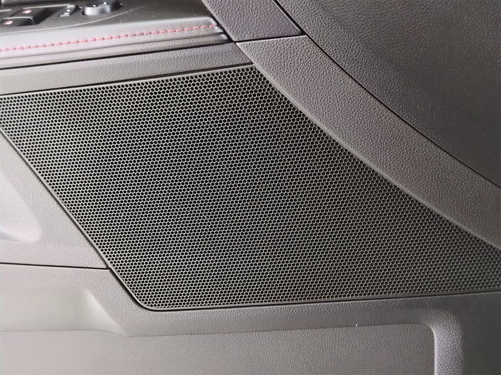 Thumbnail: 2015 GMC Terrain - 30