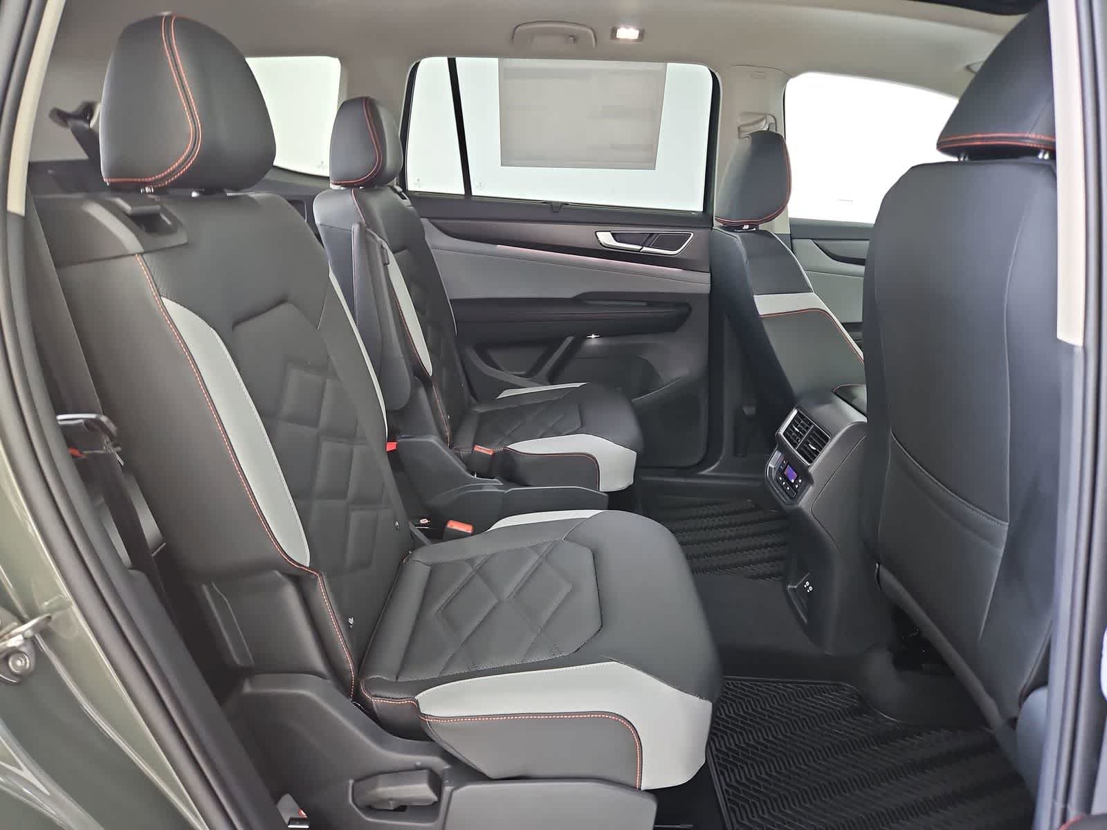 Thumbnail: 2026 Volkswagen Atlas - 21