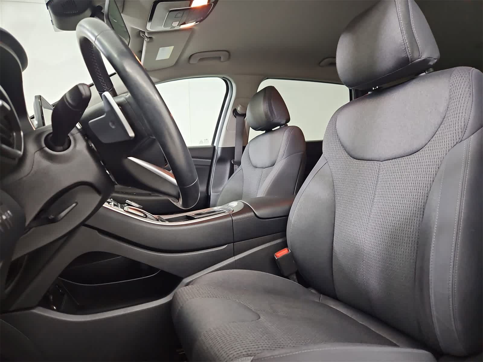 Thumbnail: 2023 Hyundai Santa Fe - 16