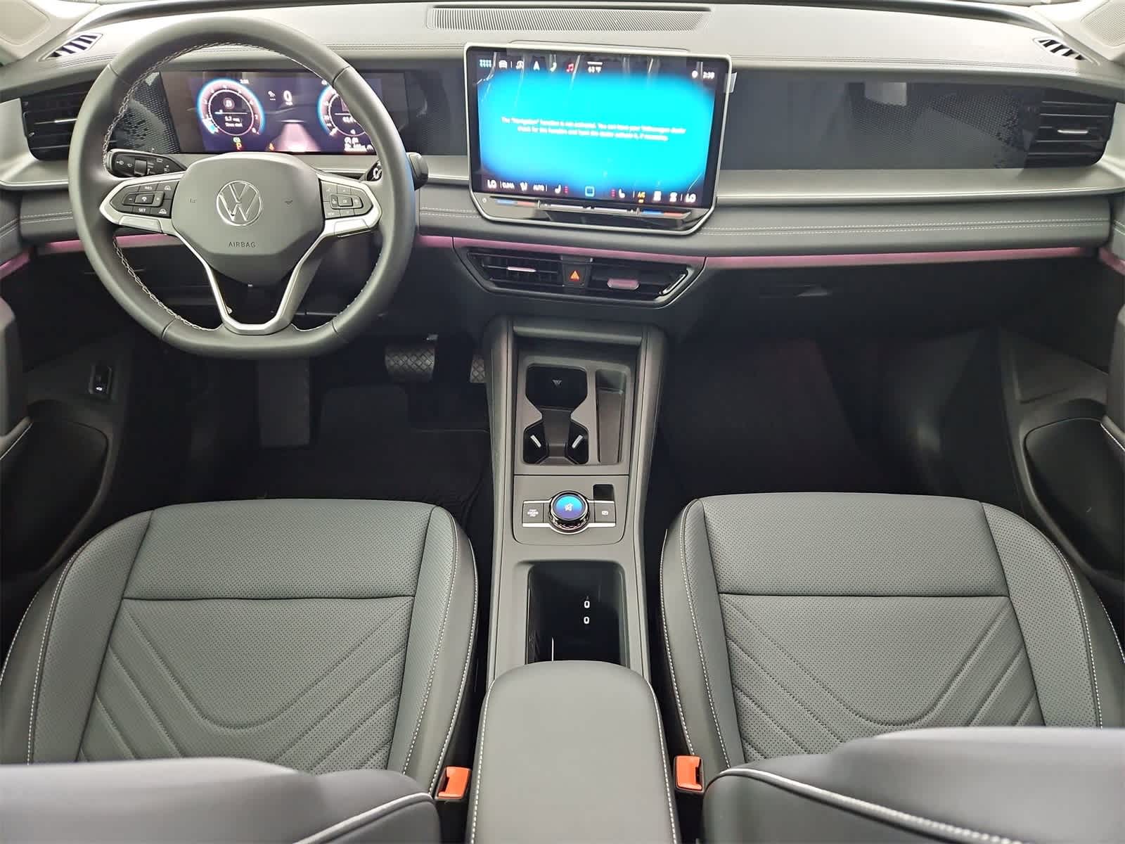 Thumbnail: 2025 Volkswagen Tiguan - 15