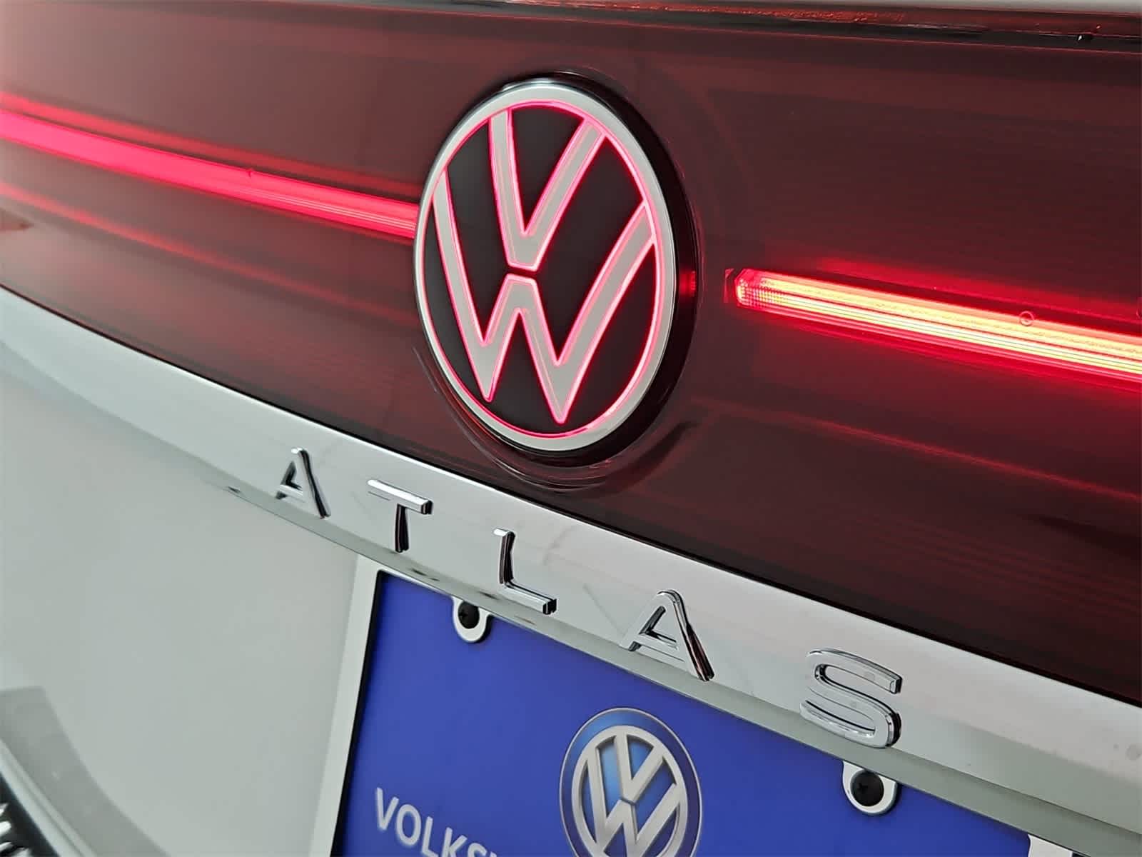 Thumbnail: 2026 Volkswagen Atlas - 12