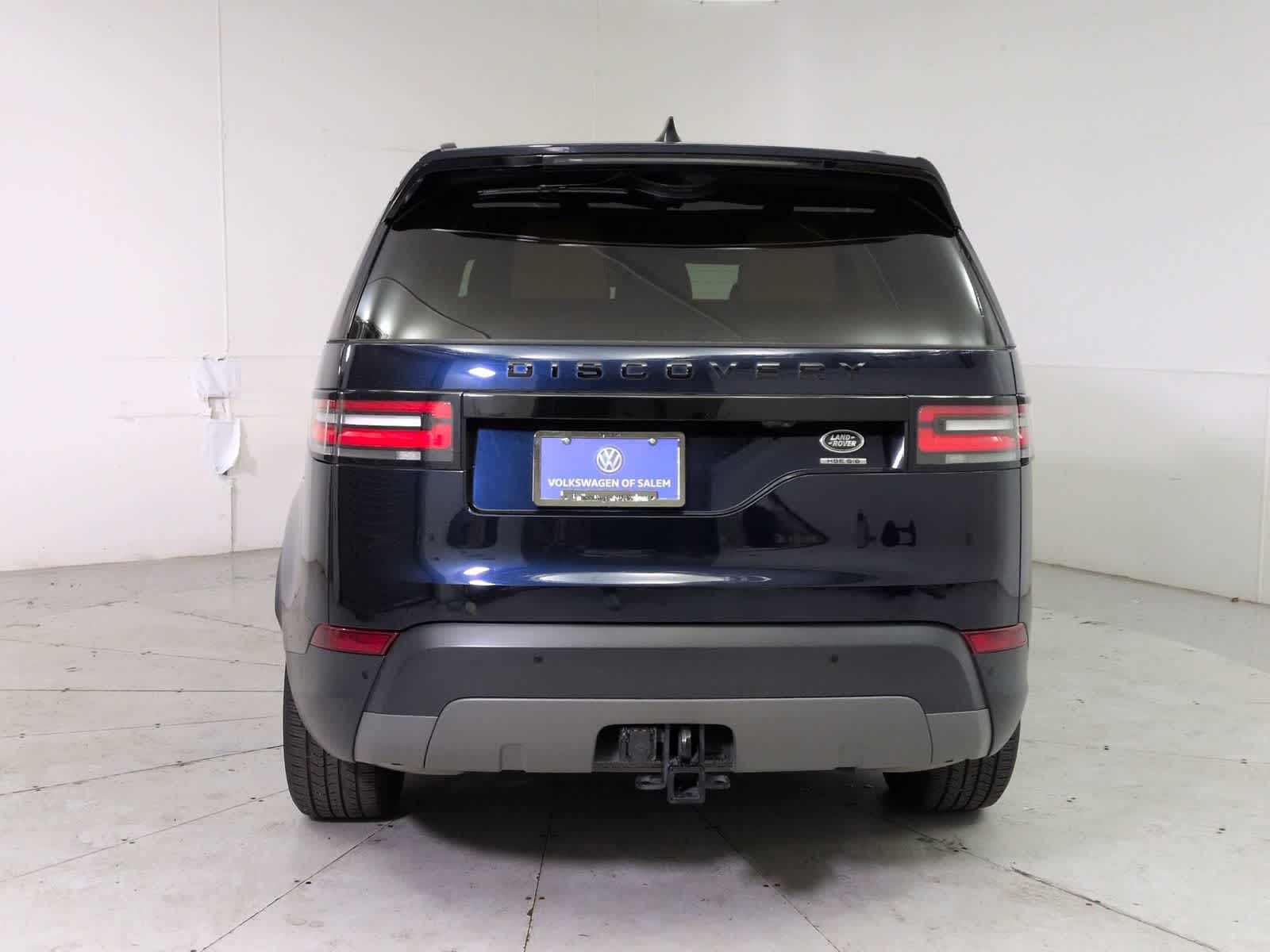 Thumbnail: 2020 Land Rover Discovery - 5