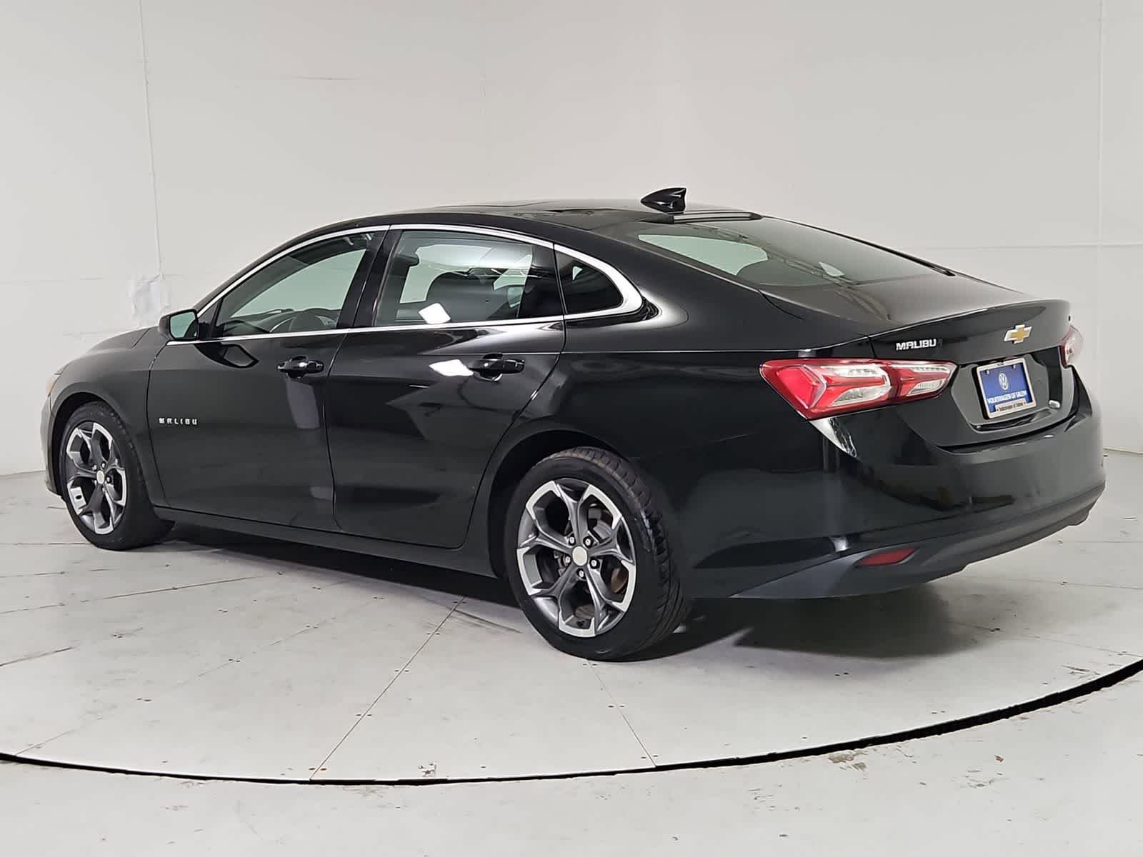 Thumbnail: 2021 Chevrolet Malibu - 4