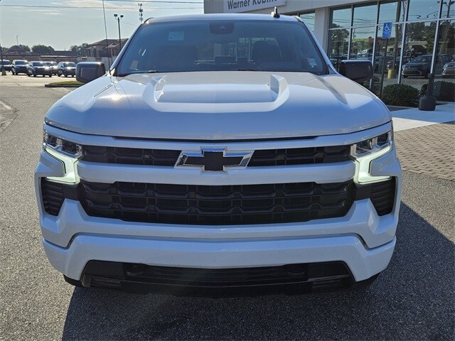 2022 Chevrolet Silverado 1500 RST photo 2