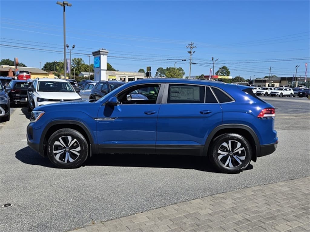 New 2026 Volkswagen Atlas Cross Sport 2.0T SE SUV