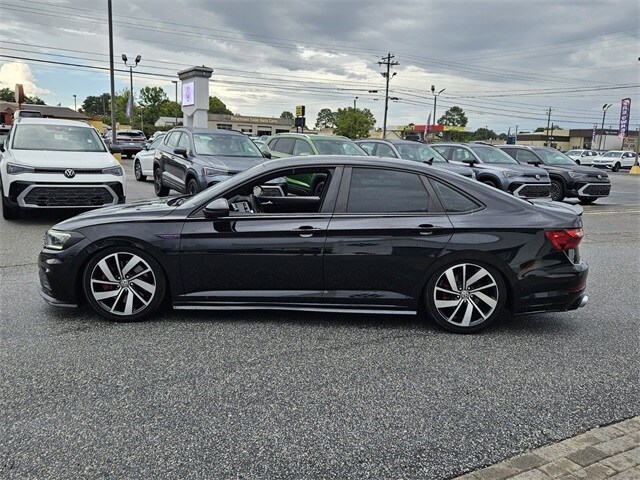 2021 Volkswagen Jetta GLI 2.0T S photo 2